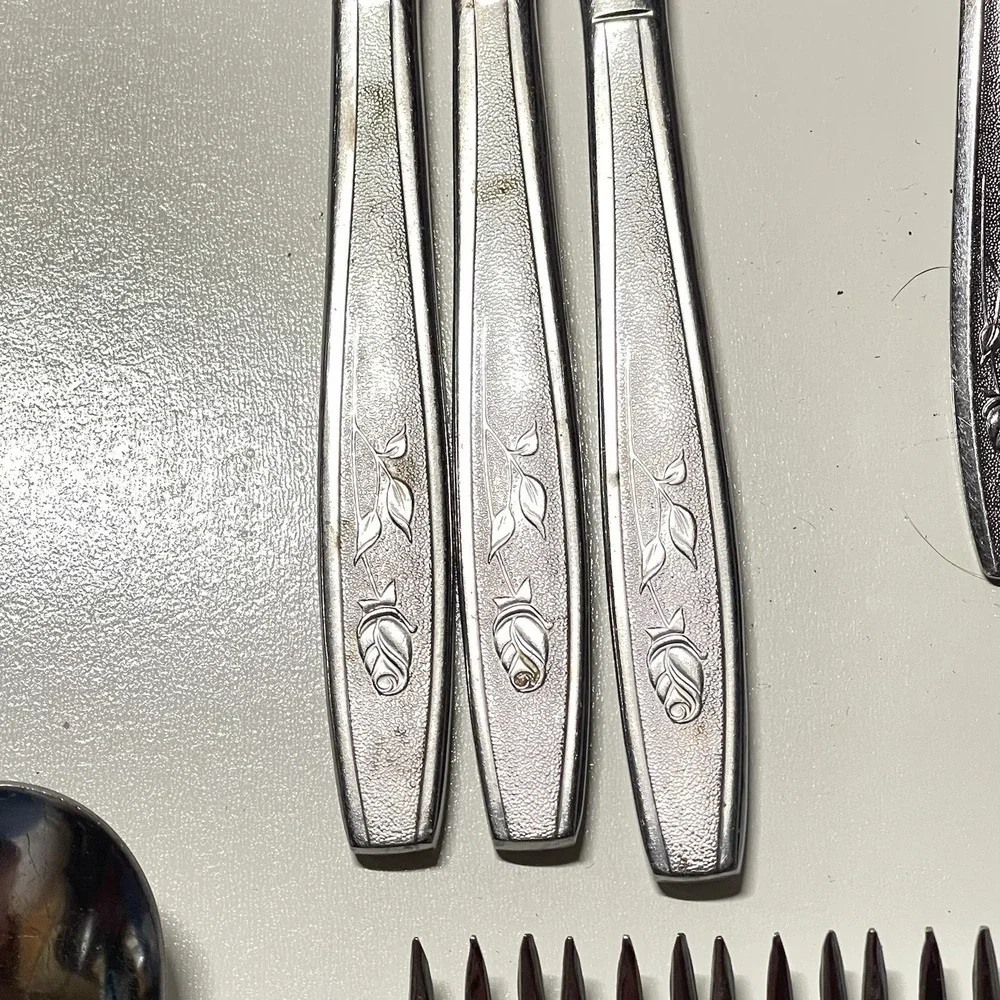 Simeon L & George H‎ Rogers Flatware Set Rose Floral Stainless Silver 26pc Good